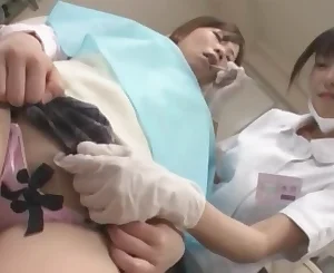 Japanese Girl/girl Dentist